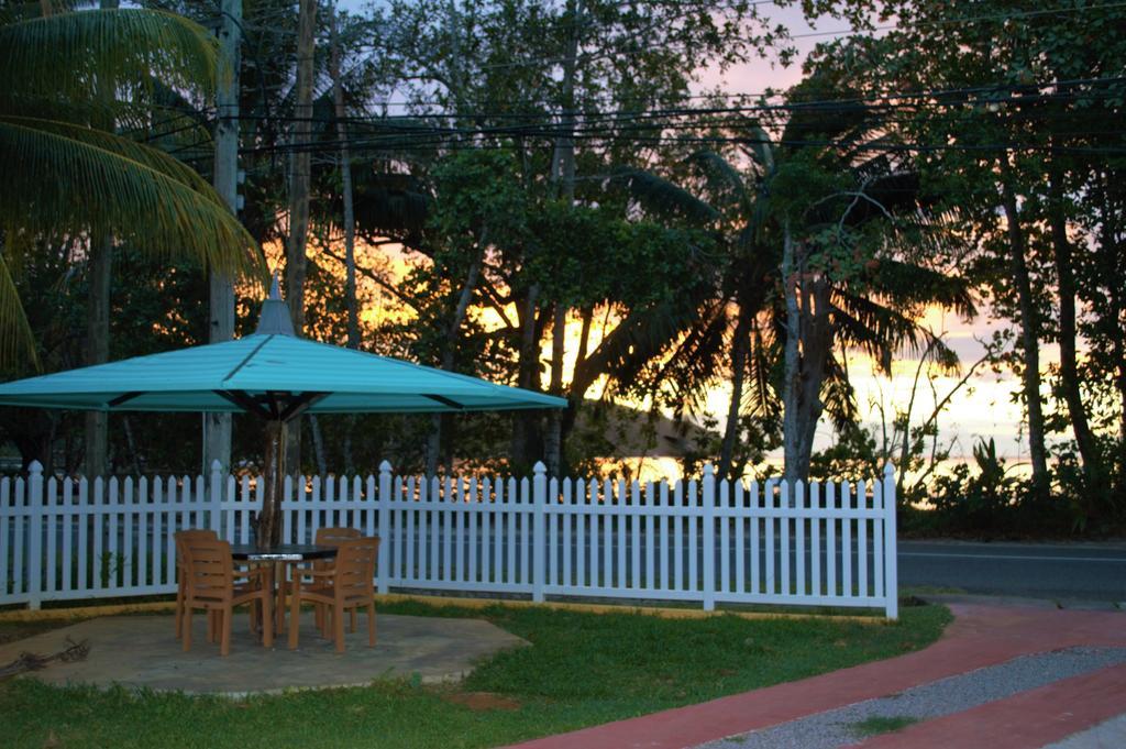 88 Days Self Catering Holidays & Accomodation Baie Lazare  ภายนอก รูปภาพ